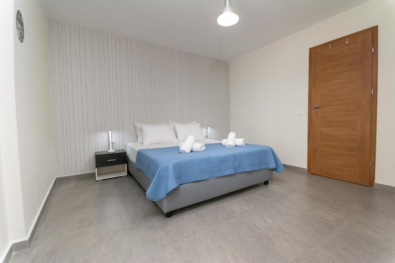 Spacious Fully Equipped 3Bd 2Bath Apt In The Heart Of City With Balconies Ac And Fast Wifi #1 Heraklion Exteriör bild