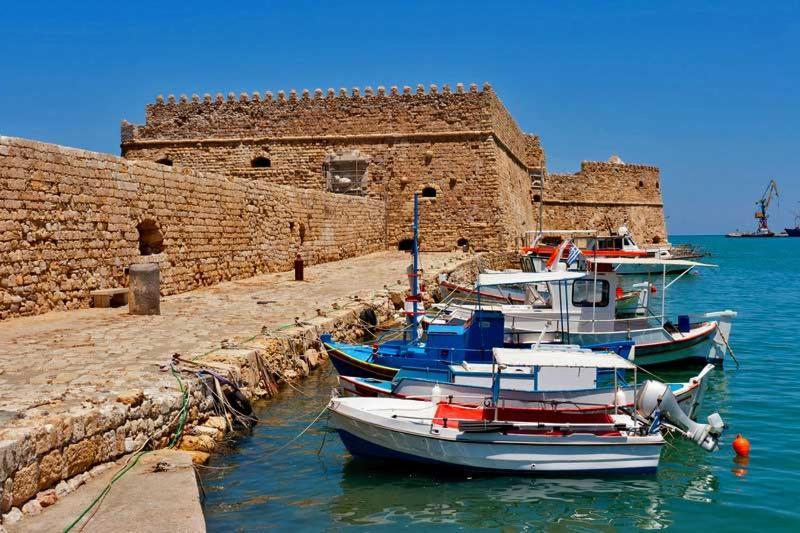 Spacious Fully Equipped 3Bd 2Bath Apt In The Heart Of City With Balconies Ac And Fast Wifi #1 Heraklion Exteriör bild